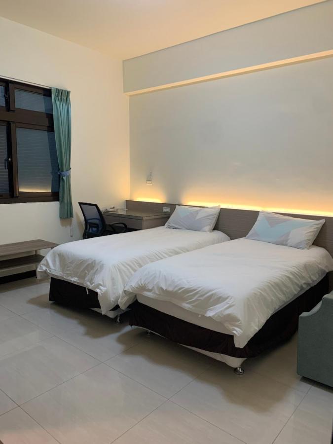 Emerald Diamond Building 2 Zhunan ภายนอก รูปภาพ